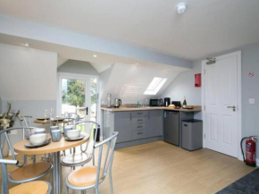 Pass the Keys Modern en-suite room in country PubRestaurant 2